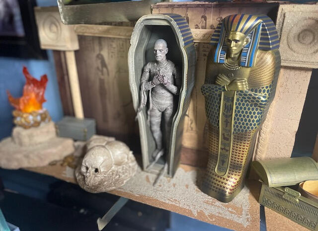 Mummy diorama